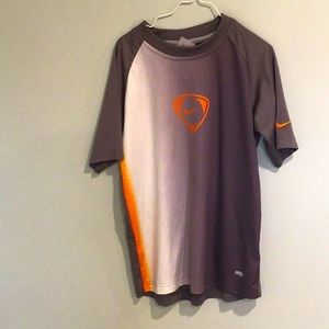 Nike dry-fit t-shirt
